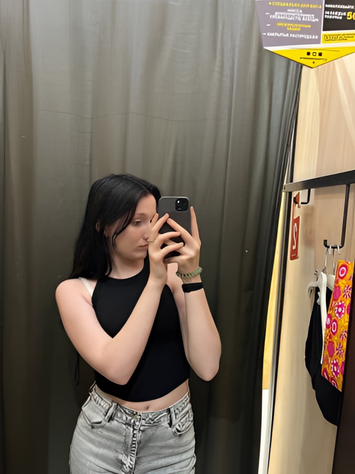 Элина привлекальеная девушка из Луганска цена от 2500 руб