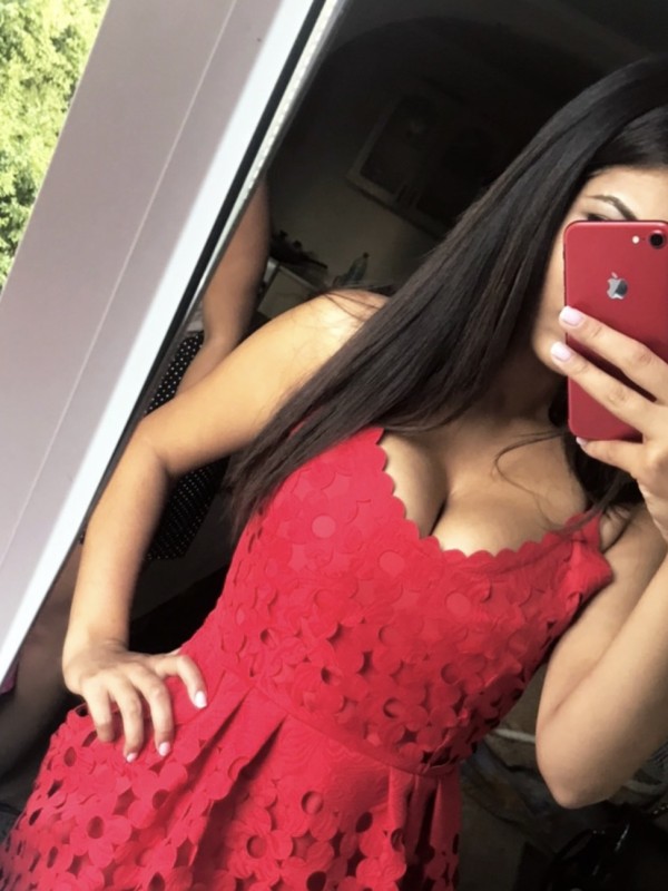 Елена привлекательная девушка из Луганска цена от 3000 руб