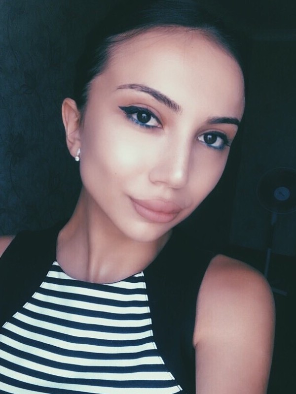 Светлана привлекательная девушка из Луганска цена от 3500 руб