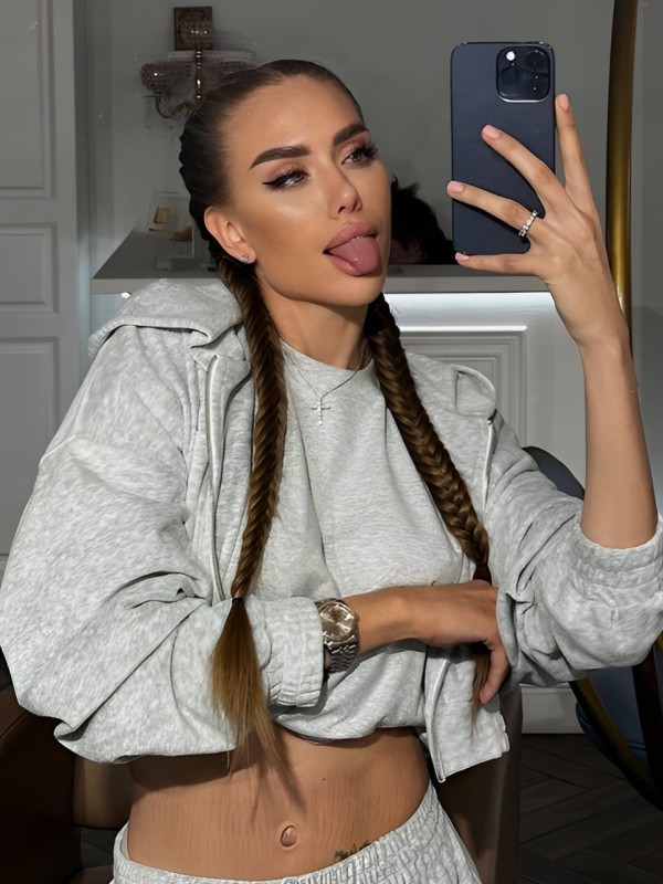 Ника привлекательная девушка из Луганска цена от 8000 руб